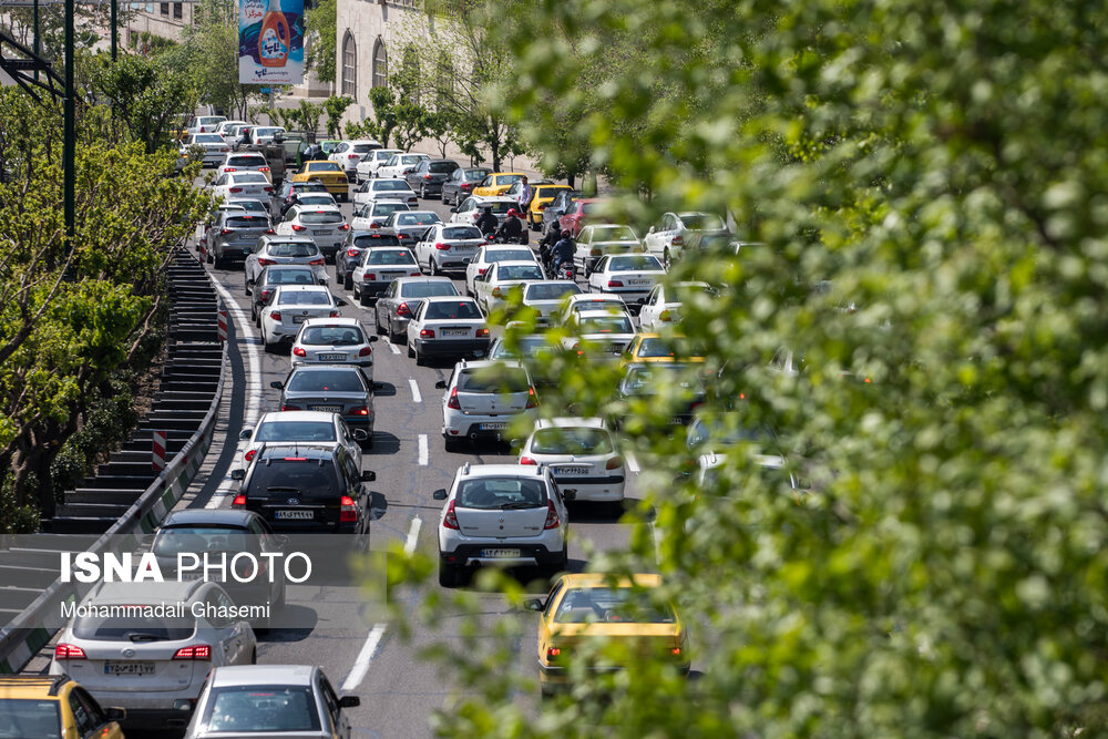 پیش‌بینی افزایش ۲۵ تا ۳۰ درصدی ترافیک تهران از اول مهر/ پیشنهاد شناورسازی ساعت کار ادارات