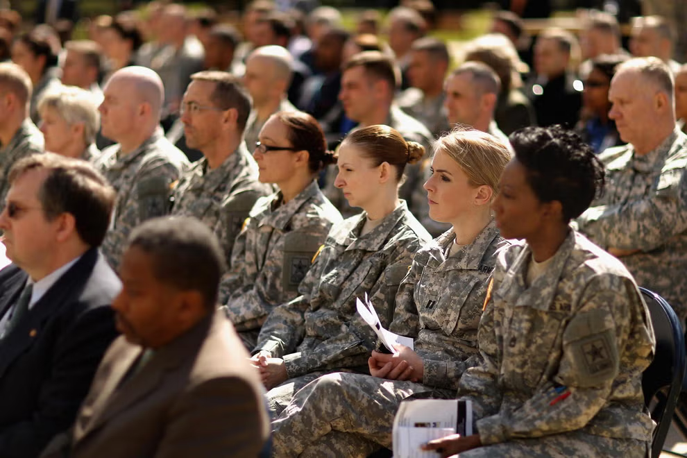 تجربیات زنان ارتش آمریکا؛ از تبعیض جنسی تا نفرت‌پراکنی