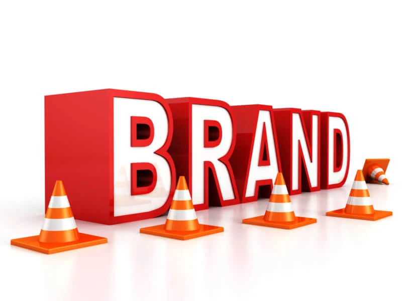What is the importance of choosing a distinctive brand?