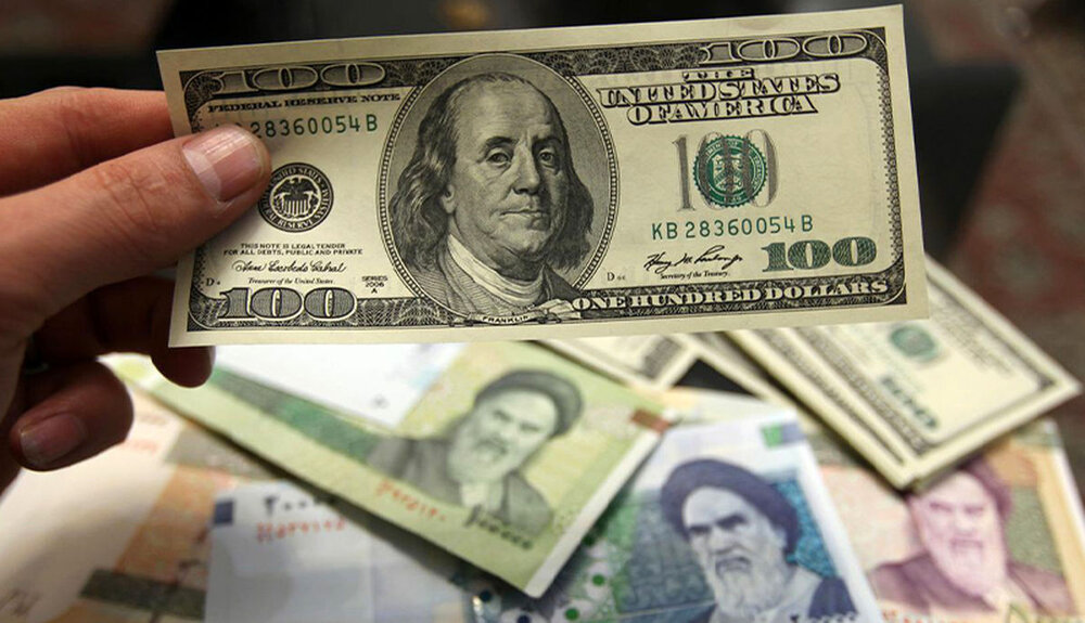 قیمت دلار واقعی نیست/ پیشبینی نرخ در سال جاری